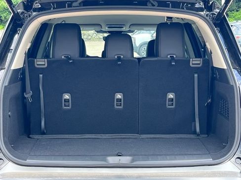New 2026 Nissan Pathfinder SL AWD/4WD image 34