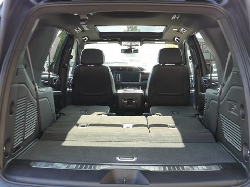 Certified 2022 GMC Yukon Denali w/ Max Trailering Package AWD/4WD image 8