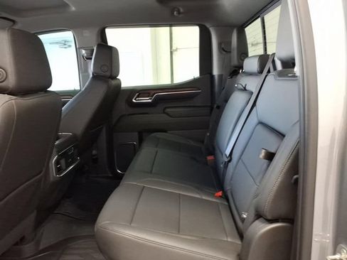 Used 2024 GMC Sierra 1500 SLT w/ SLT Premium Plus Package AWD/4WD image 15