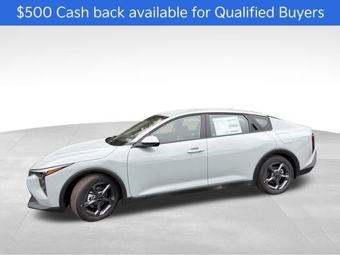 New 2025 Kia K4 LXS image 2