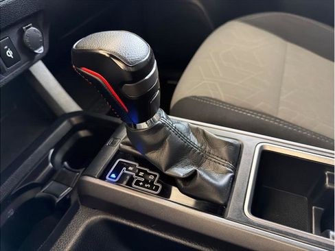 Used 2020 Toyota Tacoma TRD Off-Road image 24