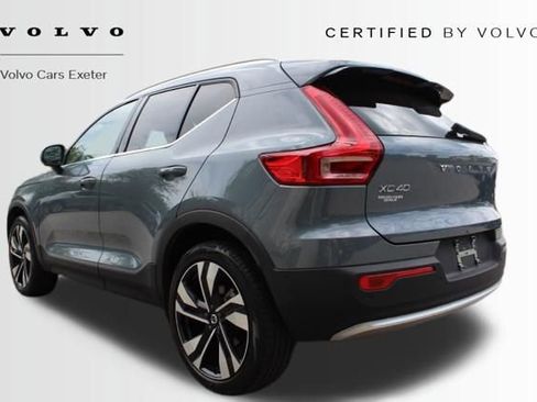 Used 2023 Volvo XC40 B5 Plus w/ Protection Package Premier AWD/4WD image 6