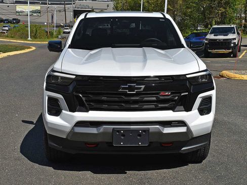 Used 2026 Chevrolet Colorado Z71 w/ Technology Package AWD/4WD image 5