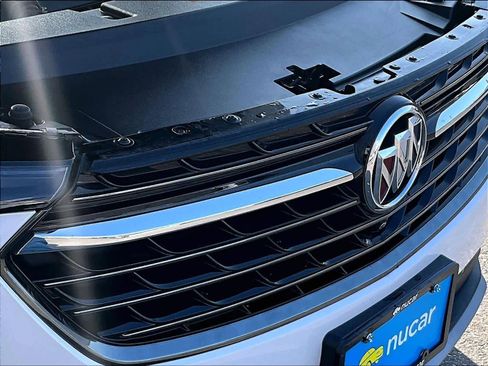 Used 2023 Buick Envision Essence w/ Technology Package I image 32