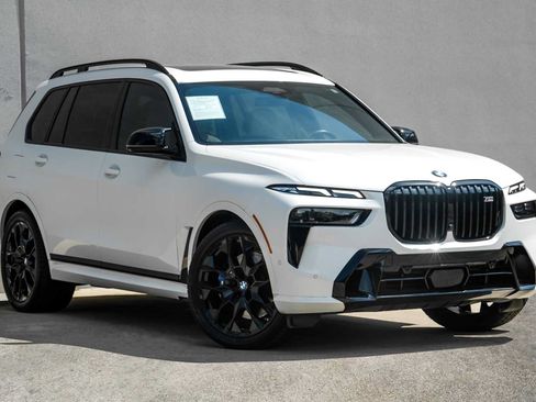 Used 2025 BMW X7 M60i AWD/4WD image 7