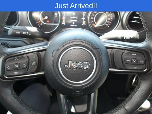 Used 2023 Jeep Wrangler Sport AWD/4WD image 16
