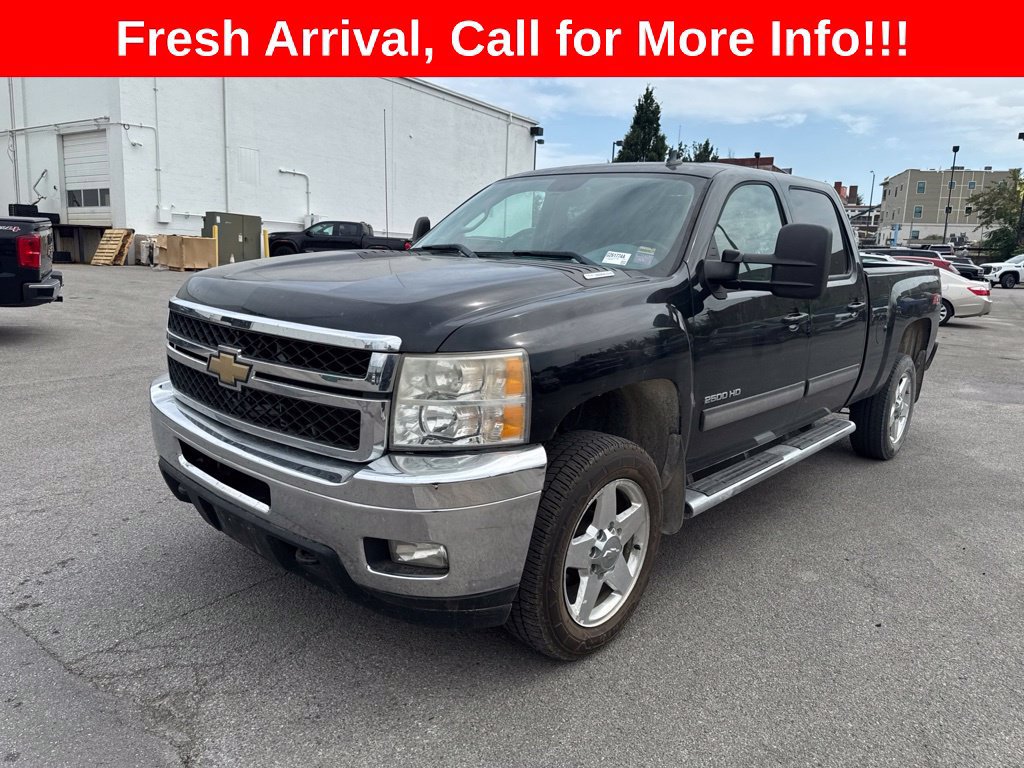 Used 2011 Chevrolet Silverado 2500 LTZ w/ LTZ Plus Package AWD/4WD image 3
