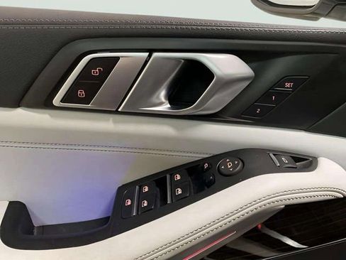 Used 2023 BMW X5 xDrive40i w/ Premium Package image 31