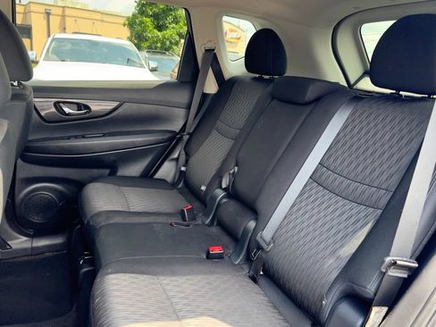 Used 2019 Nissan Rogue S w/ Special Edition Package AWD/4WD image 18