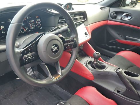 Used 2023 Nissan Z w/ Floor Mat Package (L93) RWD image 16