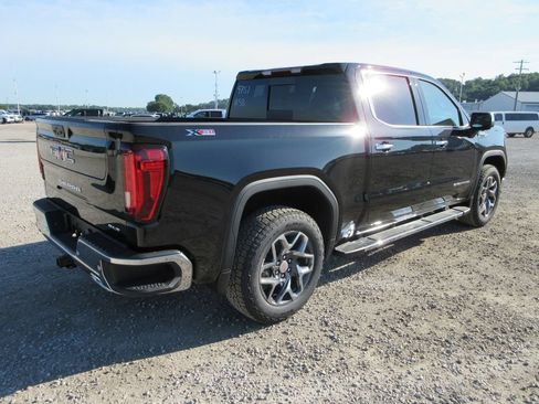 New 2026 GMC Sierra 1500 SLT w/ SLT Premium Plus Package AWD/4WD image 5