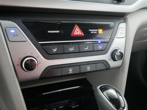 Used 2018 Hyundai Elantra SEL w/ Cargo Package FWD image 23