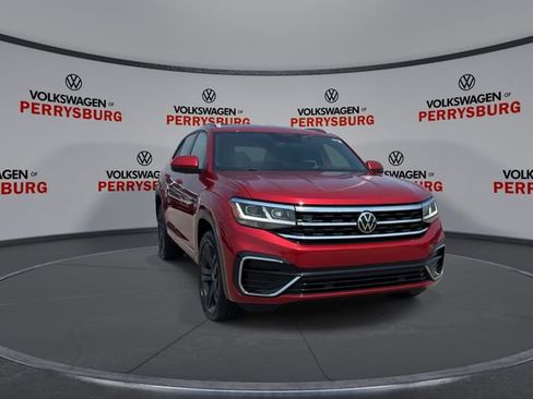 Used 2021 Volkswagen Atlas Cross Sport SE w/ Panoramic Sunroof Package AWD/4WD image 2