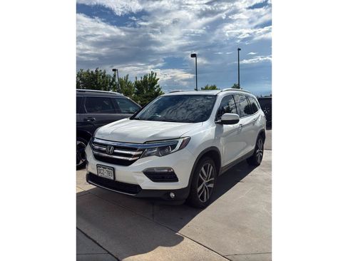 Used 2018 Honda Pilot Elite image 1
