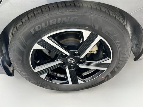 Used 2024 Nissan Sentra SV image 11