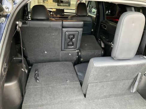 Used 2024 Mitsubishi Outlander SE Black Edition image 44