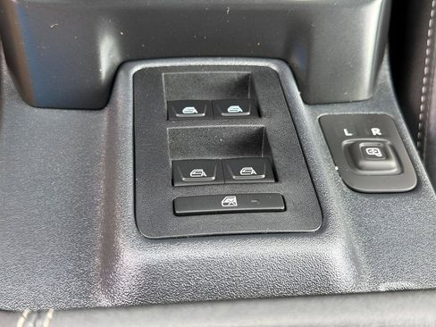 Used 2025 Ford Bronco Badlands AWD/4WD image 21