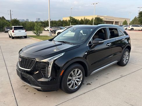 Used 2023 Cadillac XT4 Premium Luxury w/ Cold Weather Package FWD image 1