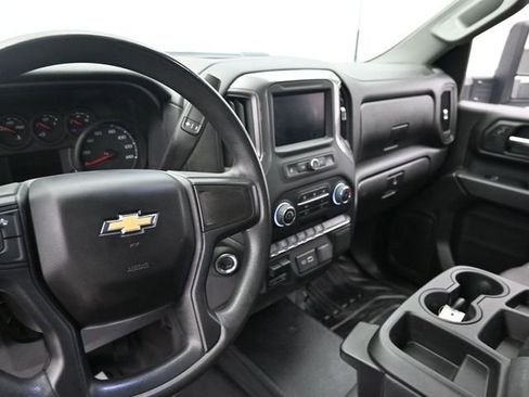 Used 2024 Chevrolet Silverado 3500 W/T image 23