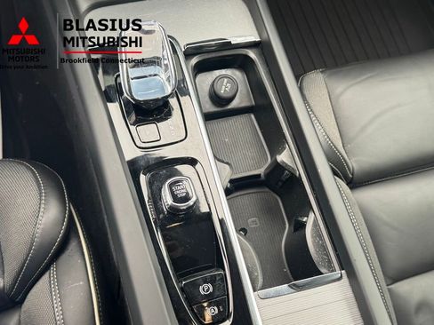 Used 2024 Volvo S60 B5 Plus image 27