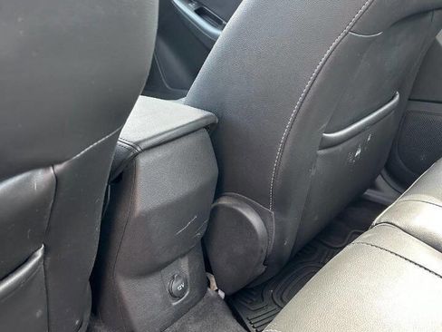 Used 2012 Ford Focus Titanium image 39