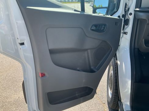 New 2026 Ford Transit 250 Low Roof RWD image 15