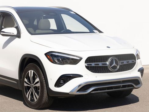 Used 2026 Mercedes-Benz GLA 250 image 3