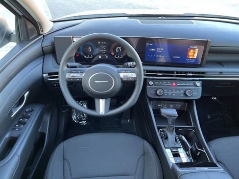 New 2026 Hyundai Tucson SE image 21