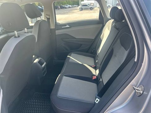 Certified 2023 Volkswagen Taos S FWD image 25