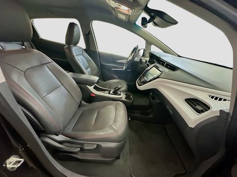 Used 2018 Chevrolet Bolt Premier w/ Driver Confidence II Package image 31