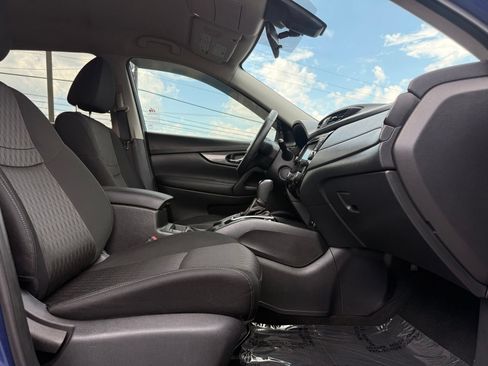 Used 2019 Nissan Rogue SV FWD image 34