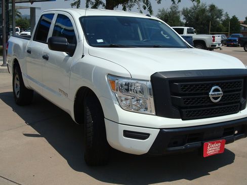 Used 2021 Nissan Titan S w/ S Utility Package image 3