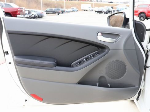 Used 2017 Kia Forte LX image 20