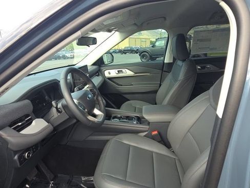 New 2026 Ford Explorer Active w/ Active Comfort Package AWD/4WD image 15