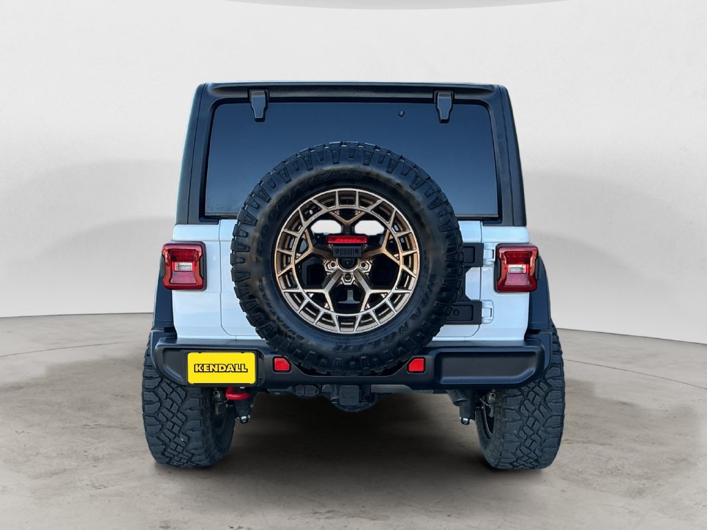 Used 2024 Jeep Wrangler Unlimited Rubicon AWD/4WD image 10
