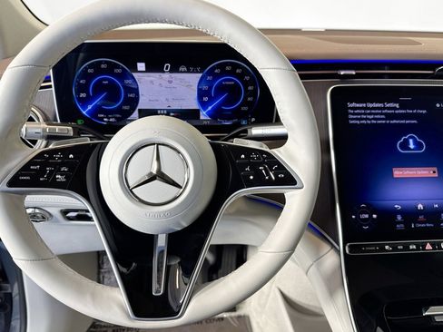 Used 2023 Mercedes-Benz EQS 450+ 4MATIC SUV image 11