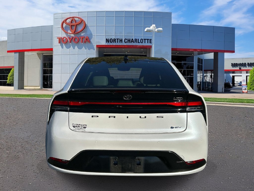 Used 2024 Toyota Prius Limited w/ Limited Premium Package FWD image 7