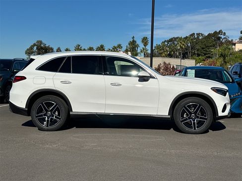 New 2026 Mercedes-Benz GLC 300 image 2