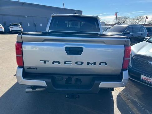 Used 2024 Toyota Tacoma TRD Off-Road image 7