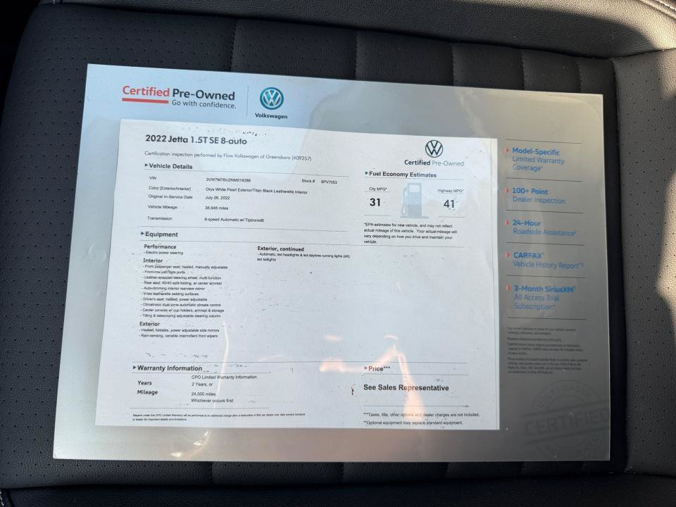 Certified 2022 Volkswagen Jetta SE FWD image 33