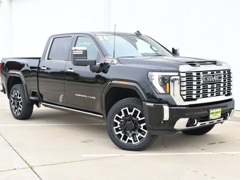 New 2026 GMC Sierra 2500 Denali w/ Denali Reserve Package image 2