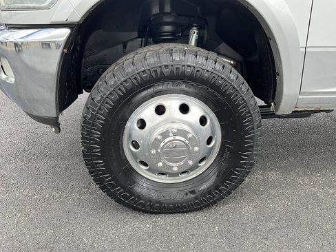 Used 2014 RAM 3500 Laramie image 39