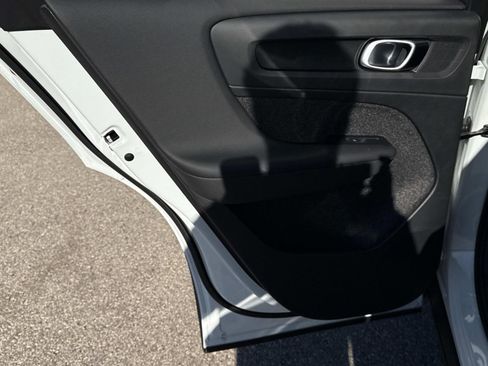 New 2026 Volvo XC40 B5 Ultra w/ Climate Package image 11