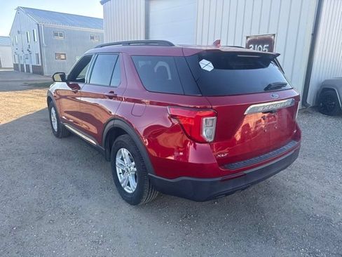 Used 2020 Ford Explorer XLT AWD/4WD image 9