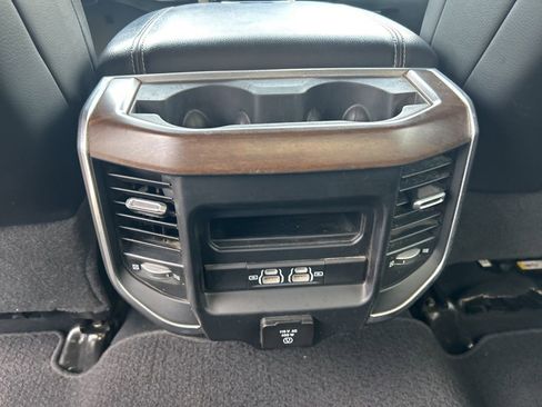 Used 2022 RAM 2500 Laramie w/ Chrome Appearance Group image 19