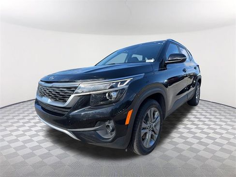 Used 2021 Kia Seltos S image 1