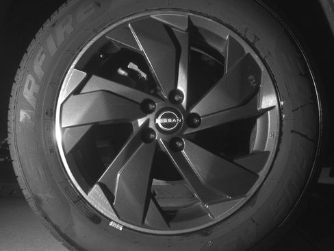 Used 2025 Nissan Rogue SV AWD/4WD image 14