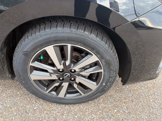Used 2025 Nissan Versa SV FWD image 10