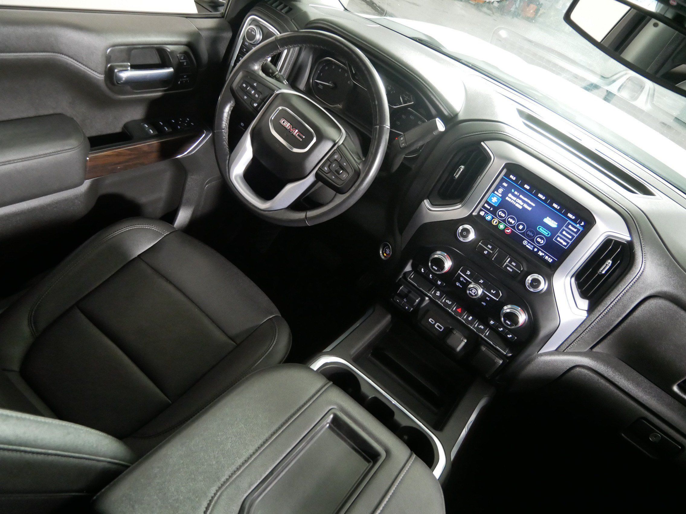 Used 2022 GMC Sierra 1500 SLT w/ SLT Premium Package AWD/4WD image 9