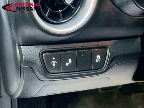 Used 2024 Kia Forte LXS w/ LXS Technology Package image 13